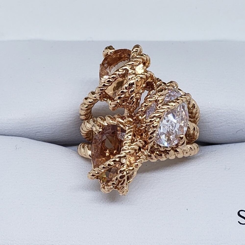 Charter Club 3 stone ring w/ rose tone metal